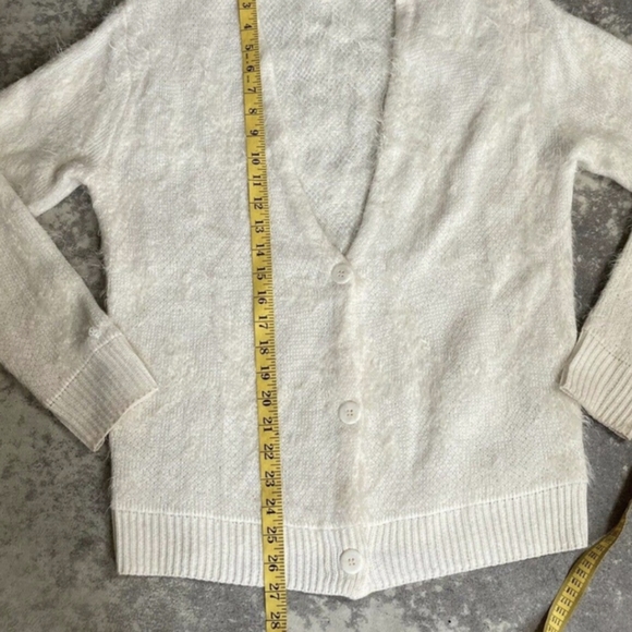 BP Ivory Leopard Animal Print Mohair Cardigan Buttoned Sweater size Small - Picture 4 of 10